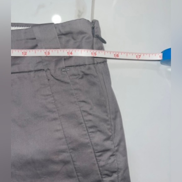 J.Crew Chino Shorts for Women- Size 2 - Picture 6 of 8